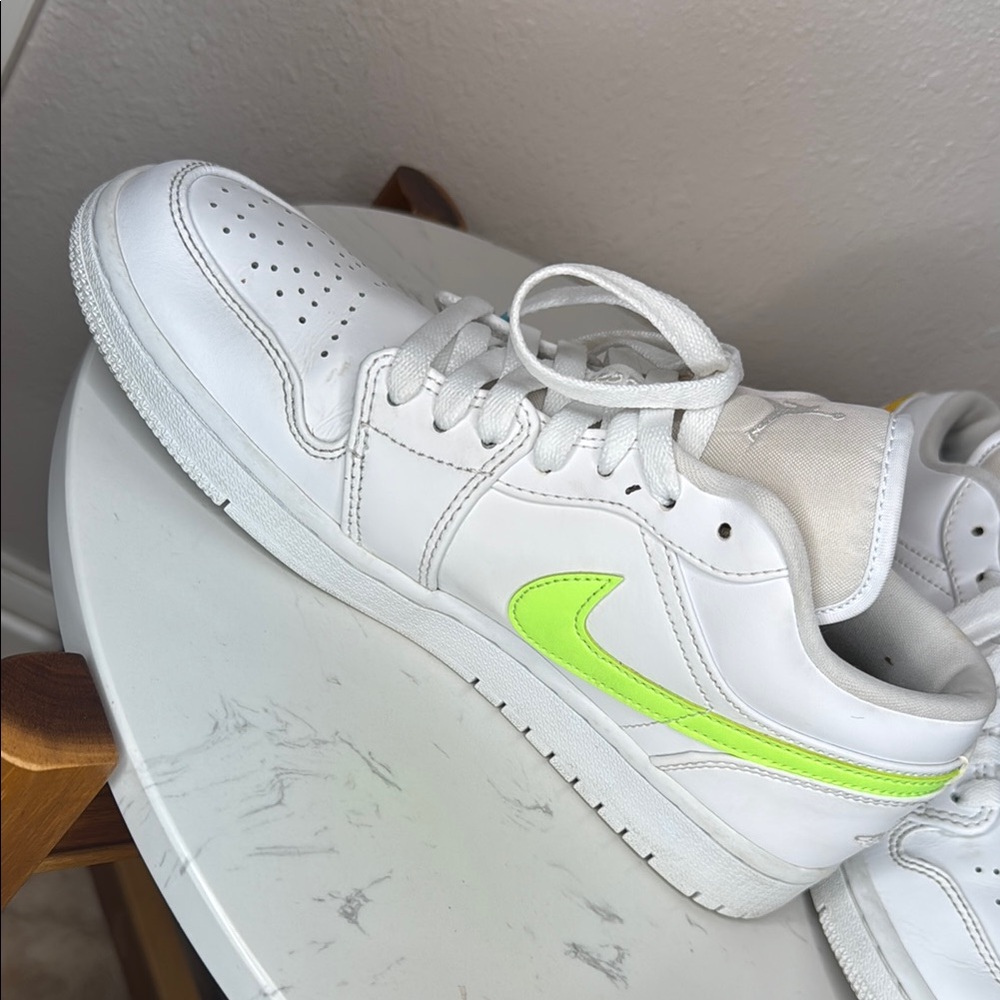 Nike Air Jordan 1 Low Mens 7.5 (9 w) white neon Multi-Color Swoosh Sneakers CW…‎ - Picture 6 of 16